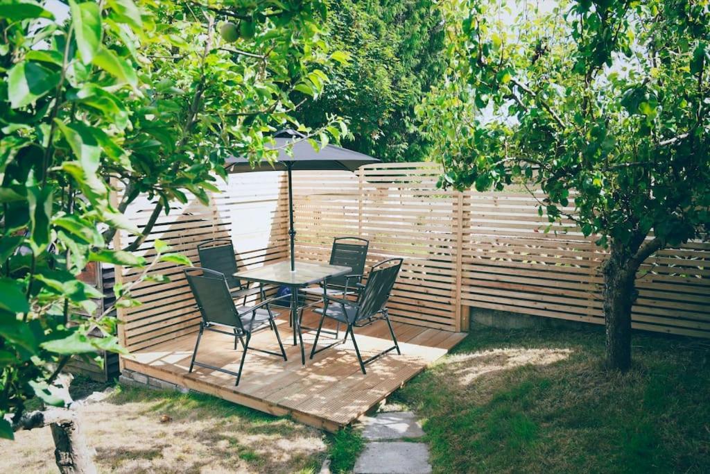 The Palm House Falmouth - Minutes From The Beach! 外观 照片