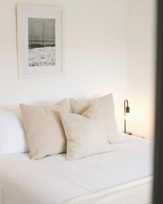 The Palm House Falmouth - Minutes From The Beach! 外观 照片